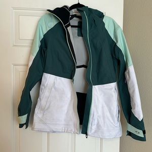 Oakley thunderbolt shell jacket